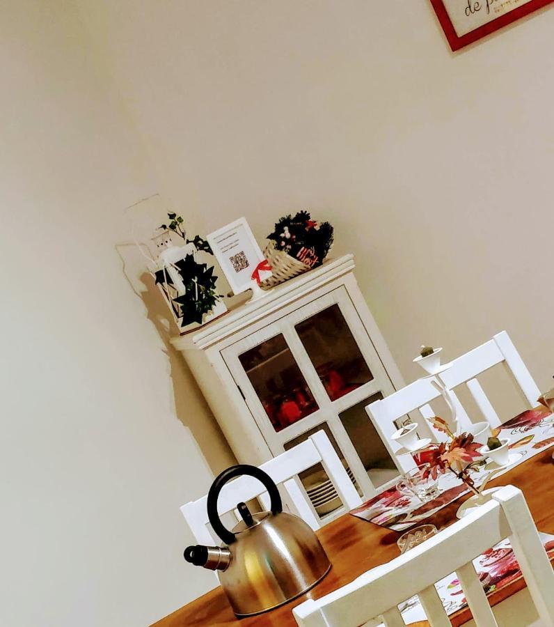 Anamoni Bed And Relax Apartment Benevento Bagian luar foto