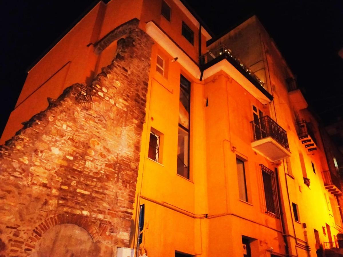 Anamoni Bed And Relax Apartment Benevento Bagian luar foto